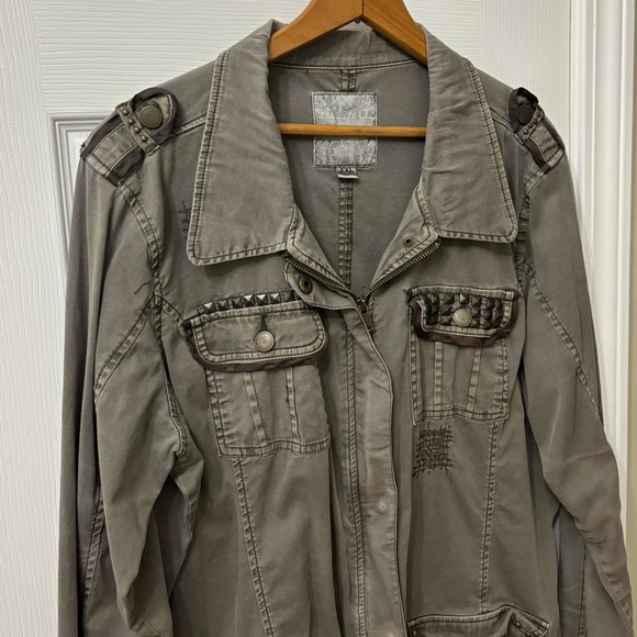 ➕ Maurices Studded Utility Jacket Women’s Plus Size XXL - Picture 3 of 8
